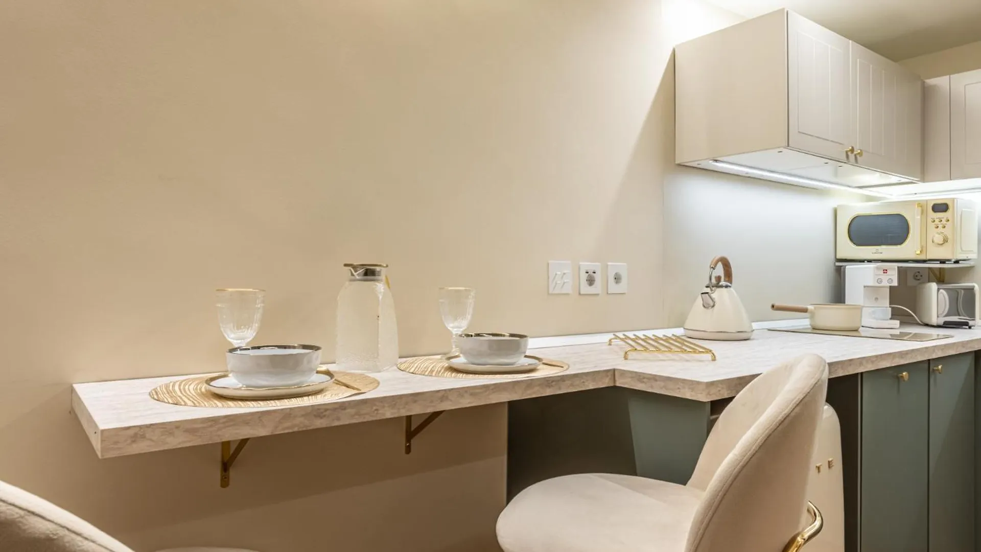 Stylish Monolocale Apartment Milan Italy