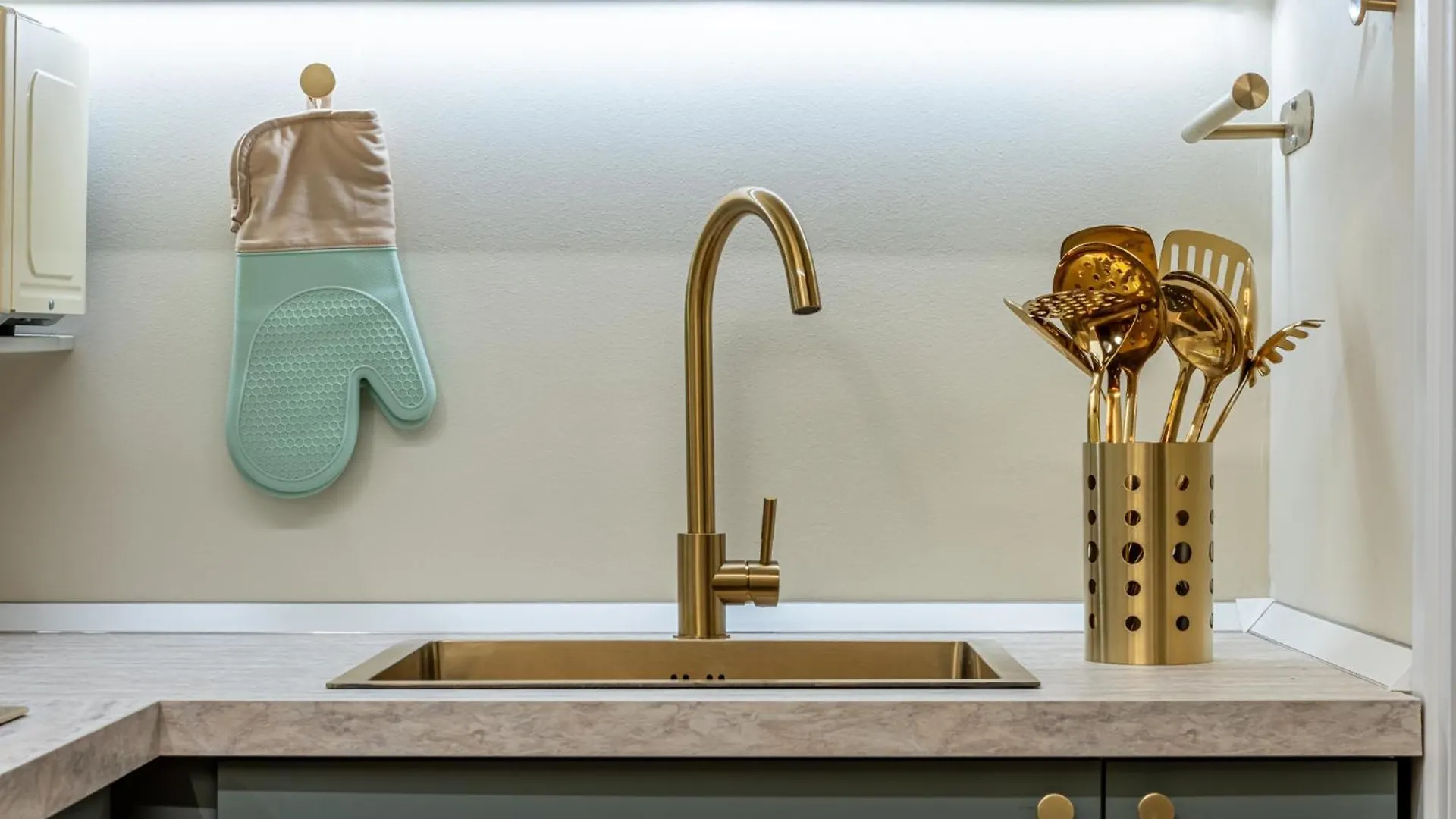 Stylish Monolocale Apartment Milan