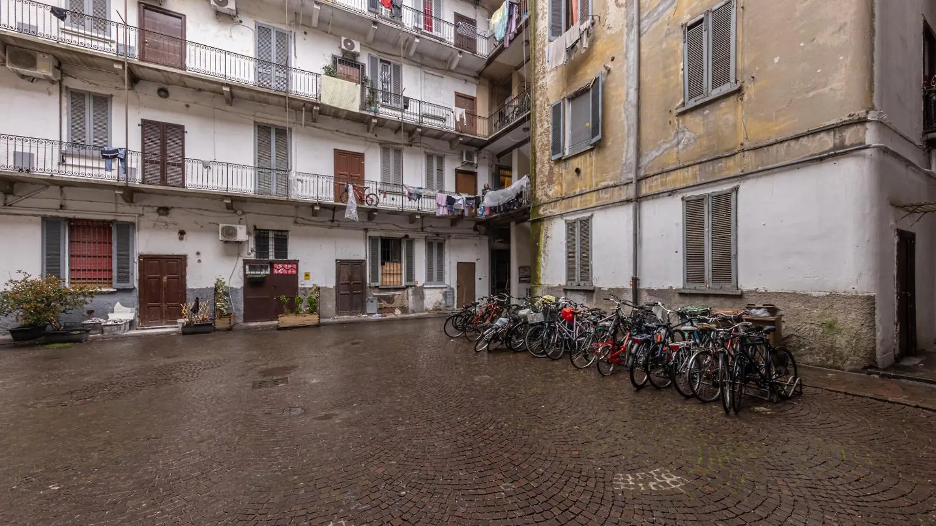 Stylish Monolocale Apartment Milan